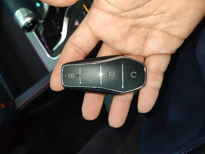 Фото 9 - BYD Yuan Plus