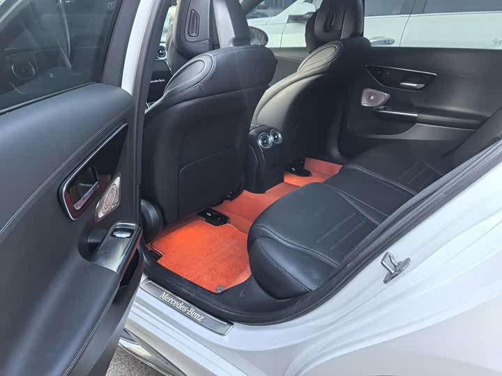 Фото 5 - Mercedes-Benz C-Class