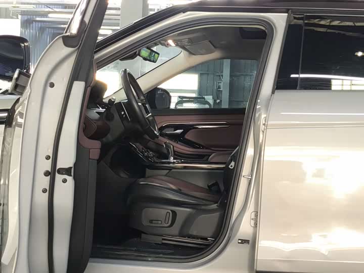 Фото 8 - Land Rover Range Rover Evoque L