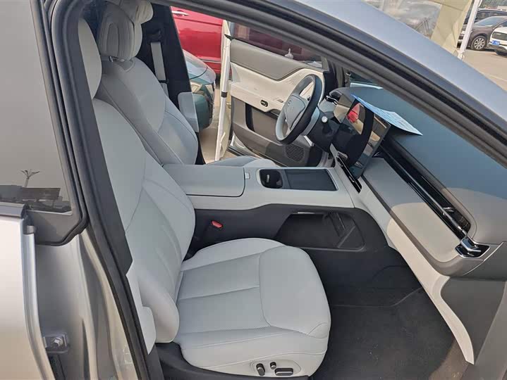 Фото 8 - XPeng G6