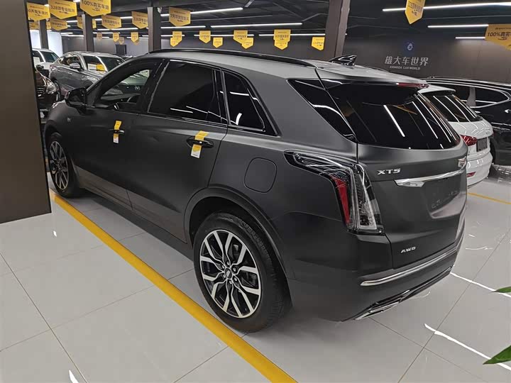 Фото 5 - Cadillac XT5