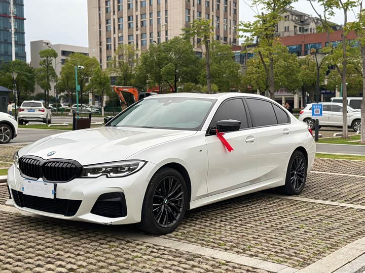 Фото 1 - BMW 3 Series