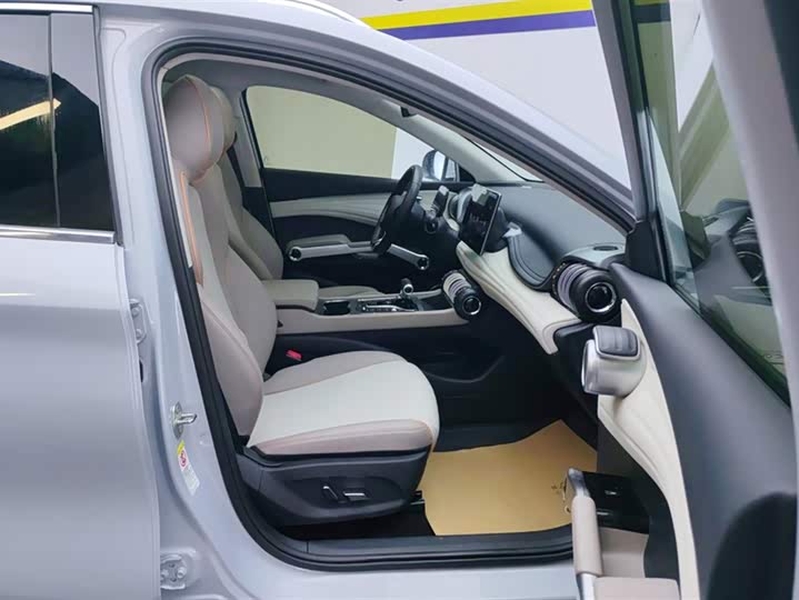Фото 8 - BYD Yuan Plus