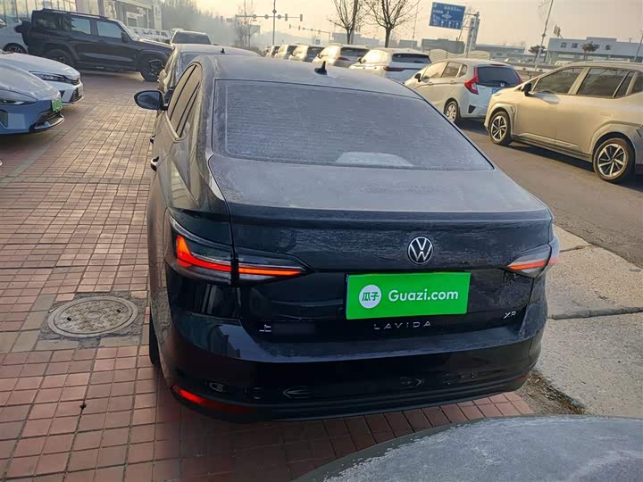 Фото 6 - Volkswagen Lavida