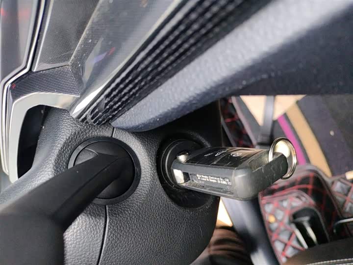 Фото 9 - Volkswagen Lavida