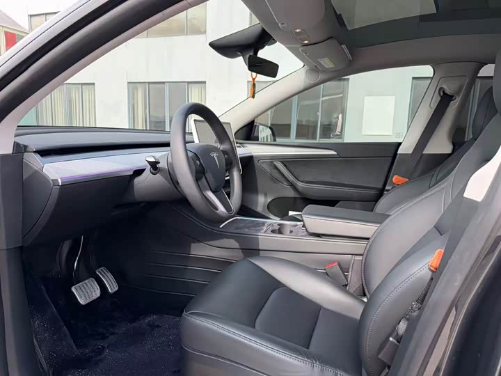 Фото 4 - Tesla Model Y