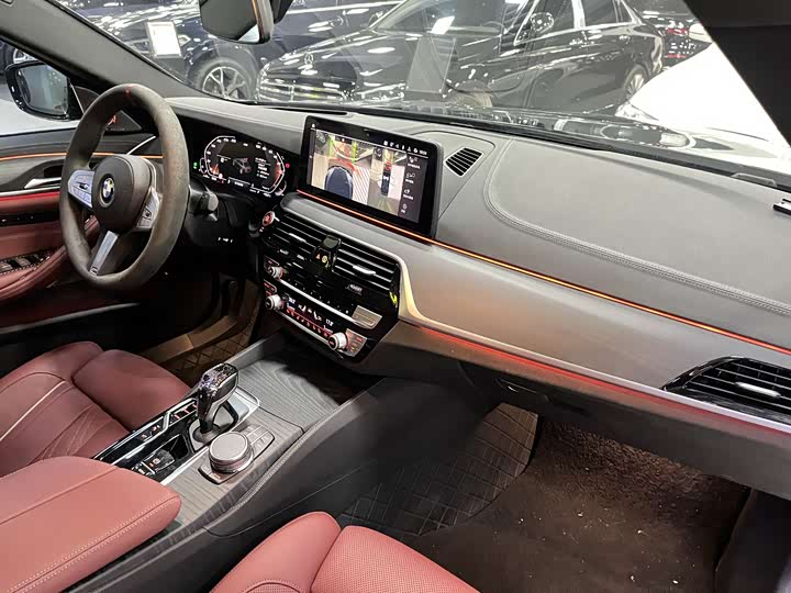 Фото 5 - BMW 5 Series