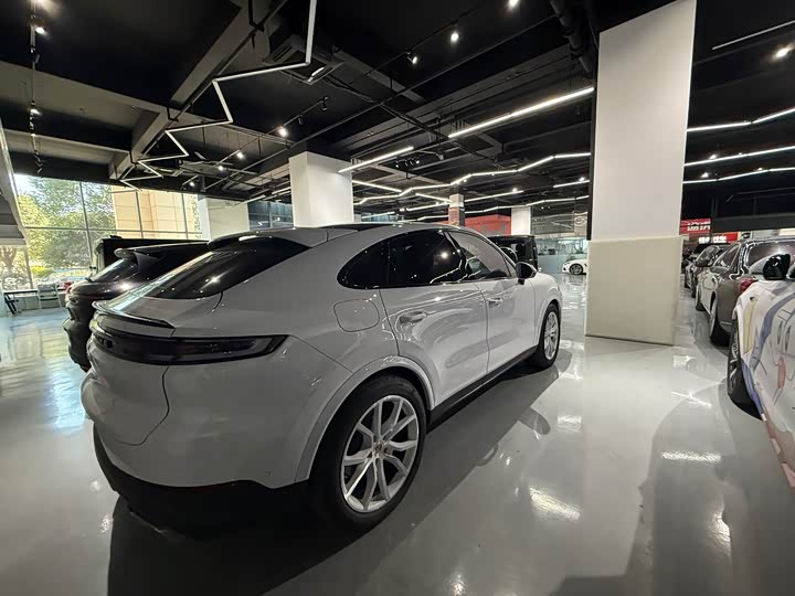 Фото 4 - Porsche Cayenne