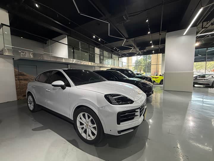 Фото 5 - Porsche Cayenne