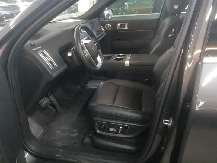 Фото 9 - LiXiang L8