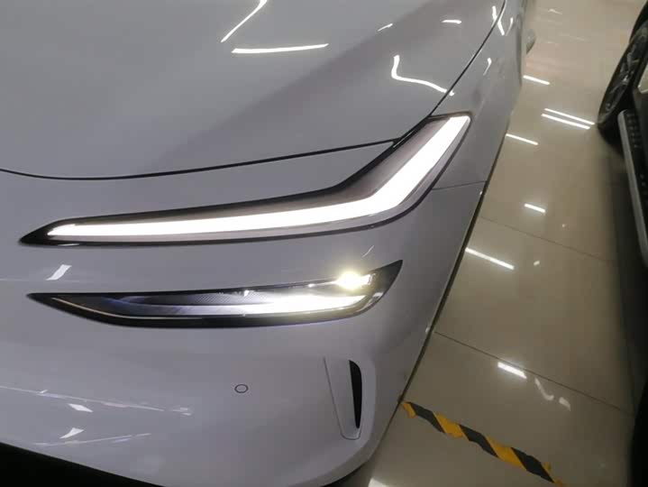 Фото 5 - Nio Onvo L60