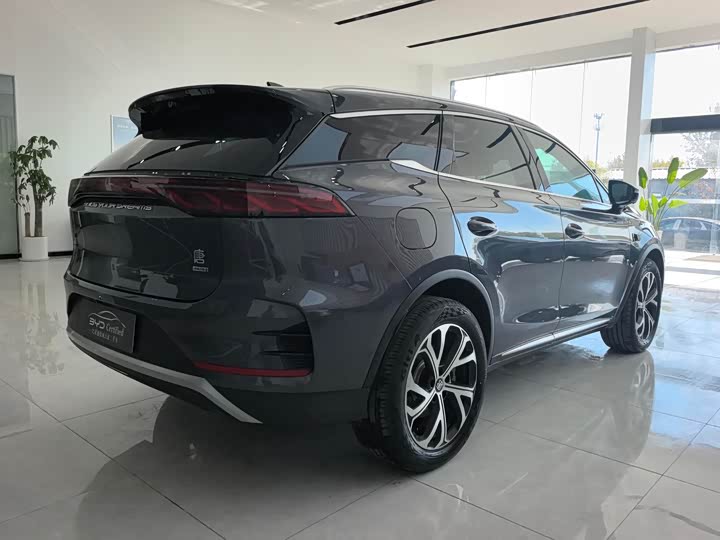 Фото 2 - BYD Tang Hybrid/EV