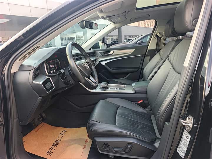 Фото 6 - Audi A6L