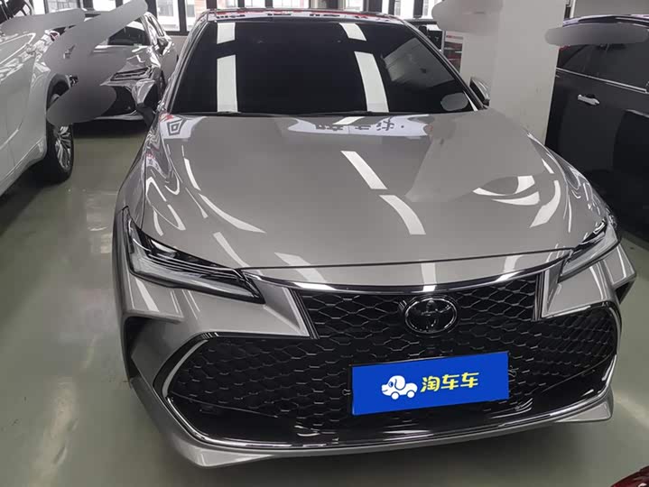 Фото 2 - Toyota Avalon