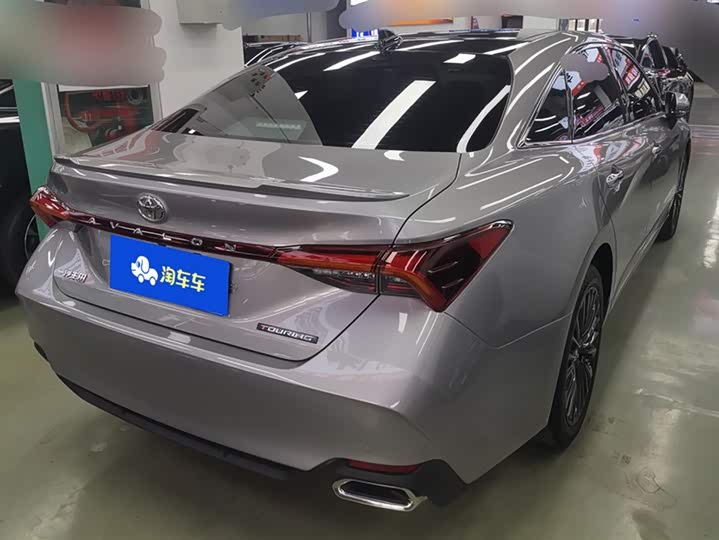 Фото 3 - Toyota Avalon