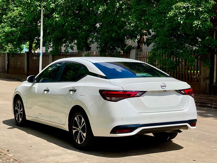 Фото 7 - Nissan Sylphy