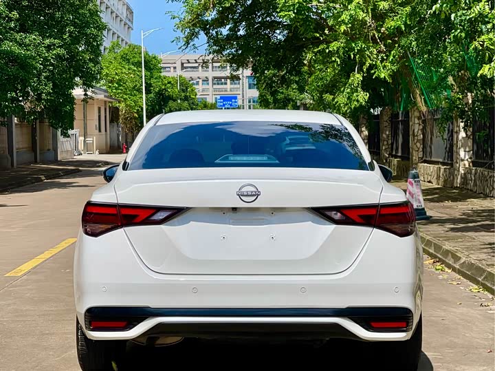 Фото 8 - Nissan Sylphy