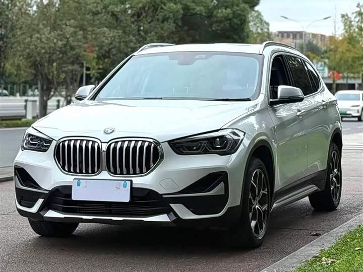 Фото 1 - BMW X1