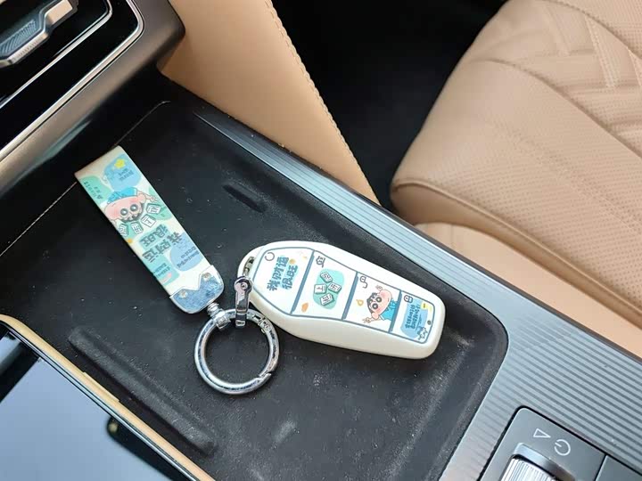 Фото 9 - BYD Song L DM-i Hybrid