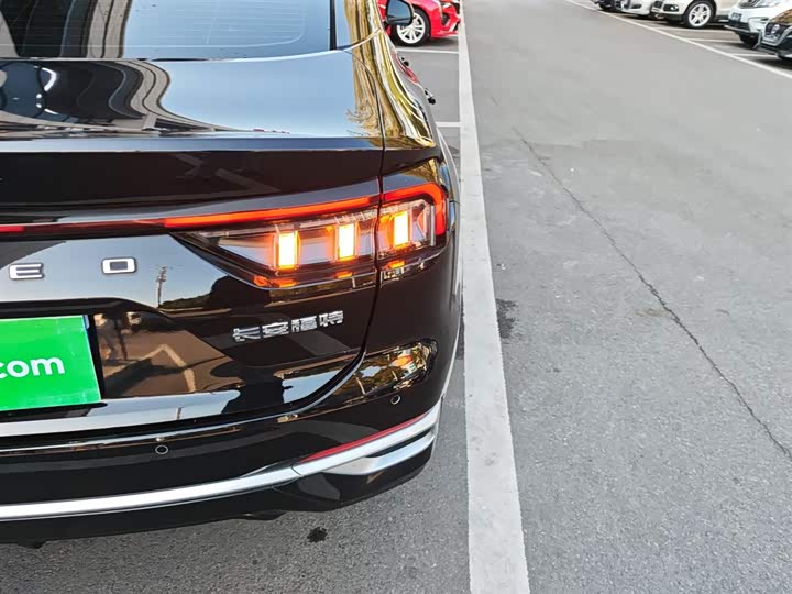 Фото 8 - Ford Mondeo