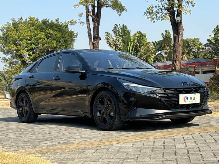 Фото 3 - Hyundai Elantra N line