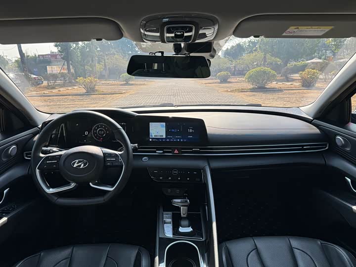 Фото 7 - Hyundai Elantra N line