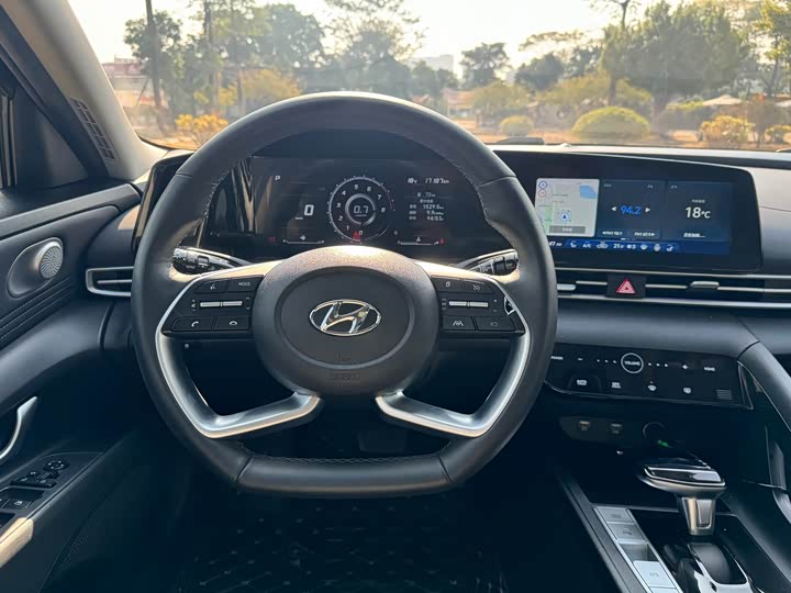 Фото 8 - Hyundai Elantra N line