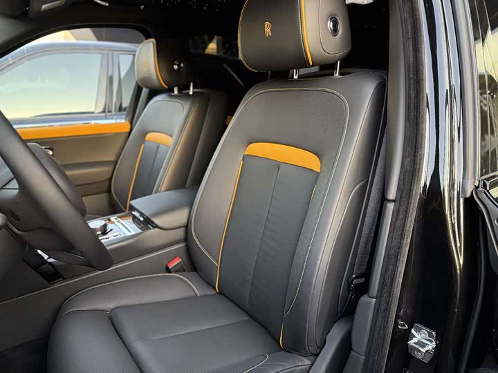 Фото 7 - Rolls-Royce Cullinan