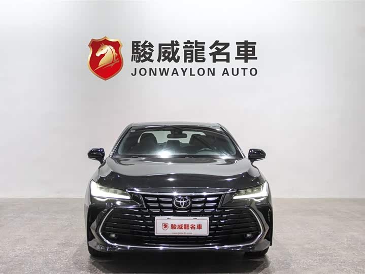 Фото 2 - Toyota Avalon