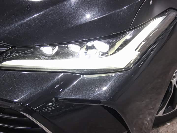 Фото 6 - Toyota Avalon