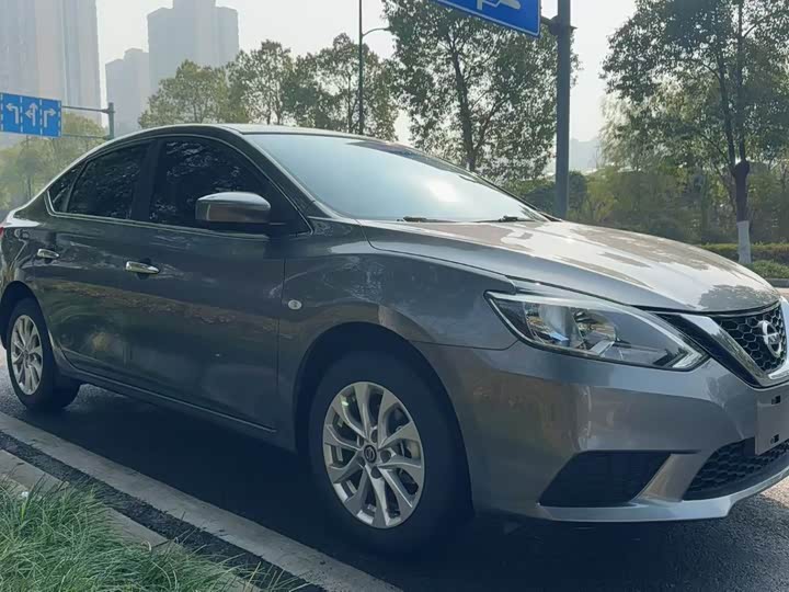 Фото 2 - Nissan Sylphy