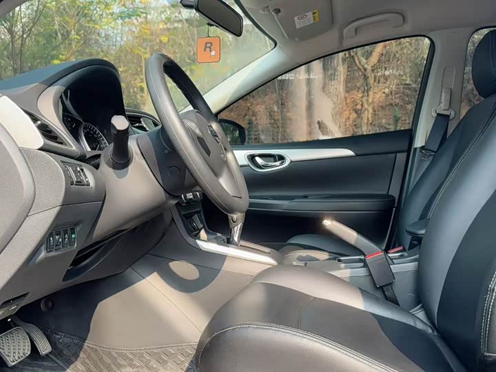 Фото 4 - Nissan Sylphy