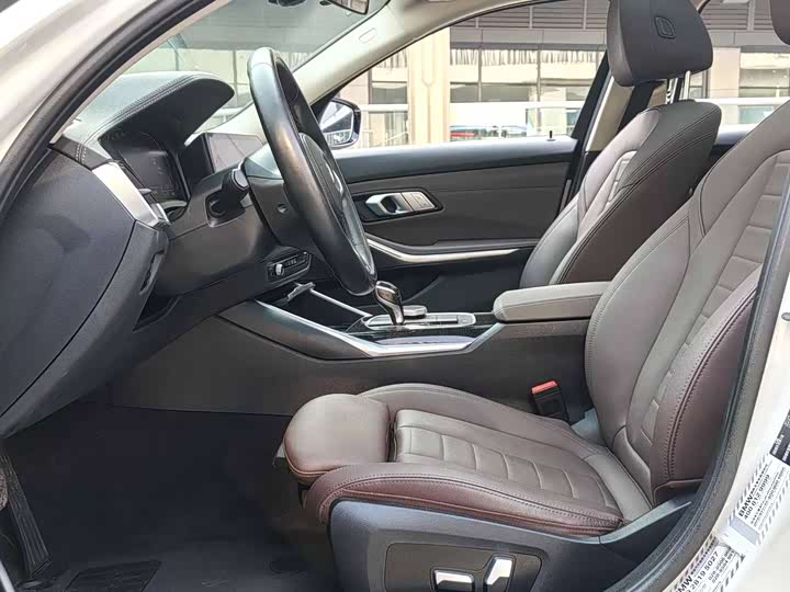 Фото 3 - BMW 3 Series