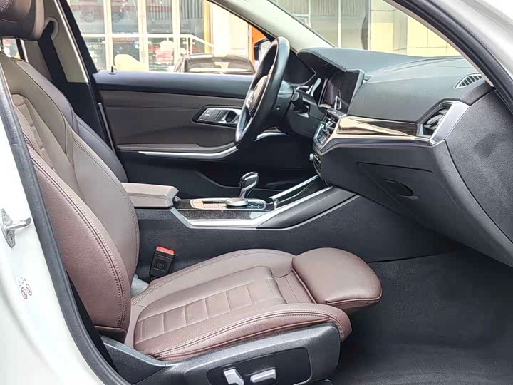 Фото 5 - BMW 3 Series