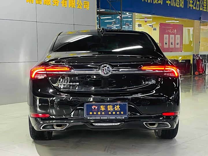 Фото 4 - Buick LaCrosse