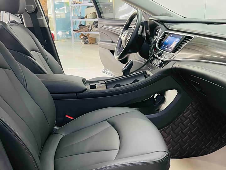 Фото 6 - Buick LaCrosse