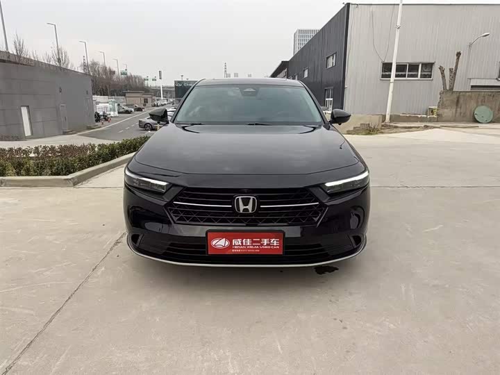 Фото 2 - Honda Accord