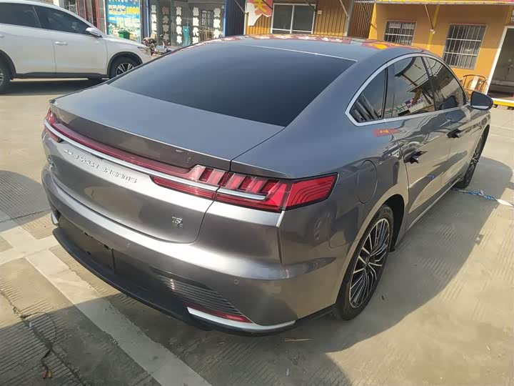 Фото 7 - BYD Han