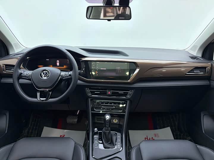 Фото 6 - Volkswagen Tharu