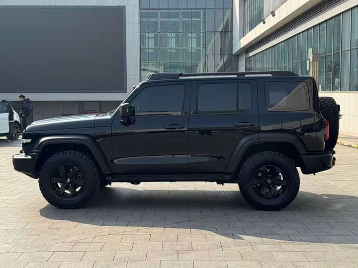 Фото 3 - Tank 300