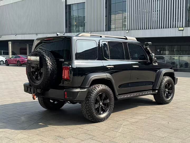 Фото 4 - Tank 300