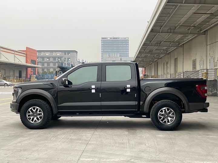 Фото 4 - Ford F-150 Raptor