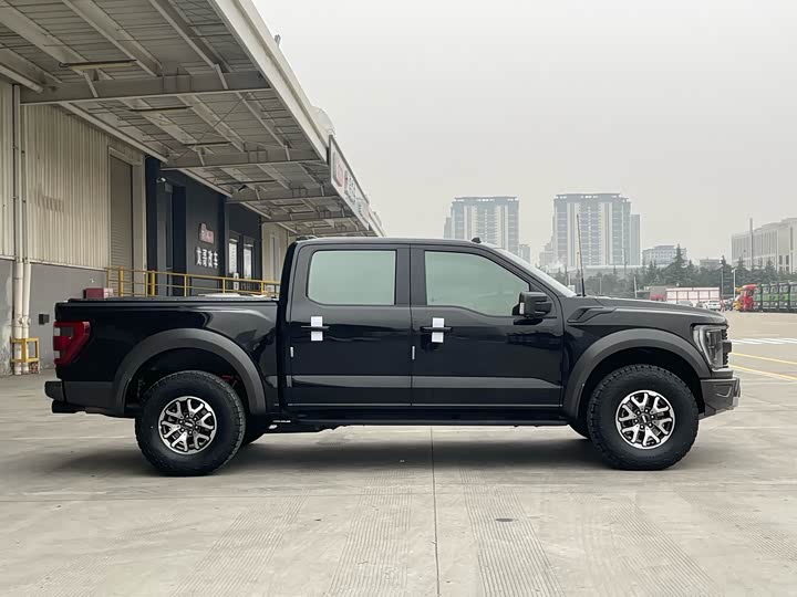 Фото 5 - Ford F-150 Raptor