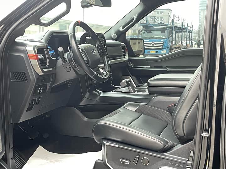 Фото 6 - Ford F-150 Raptor