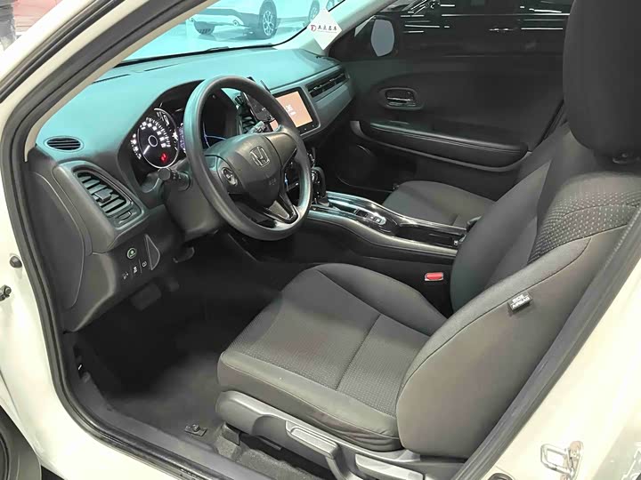 Фото 5 - Honda Vezel