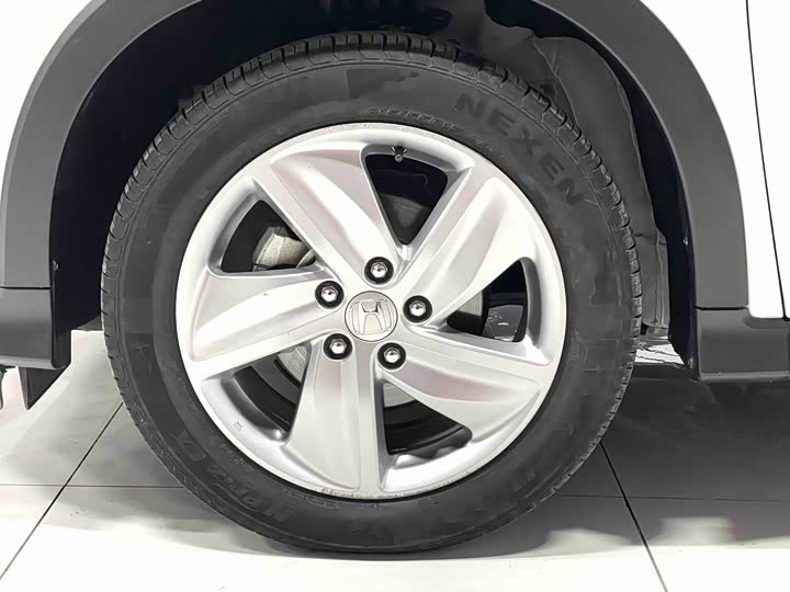 Фото 9 - Honda Vezel