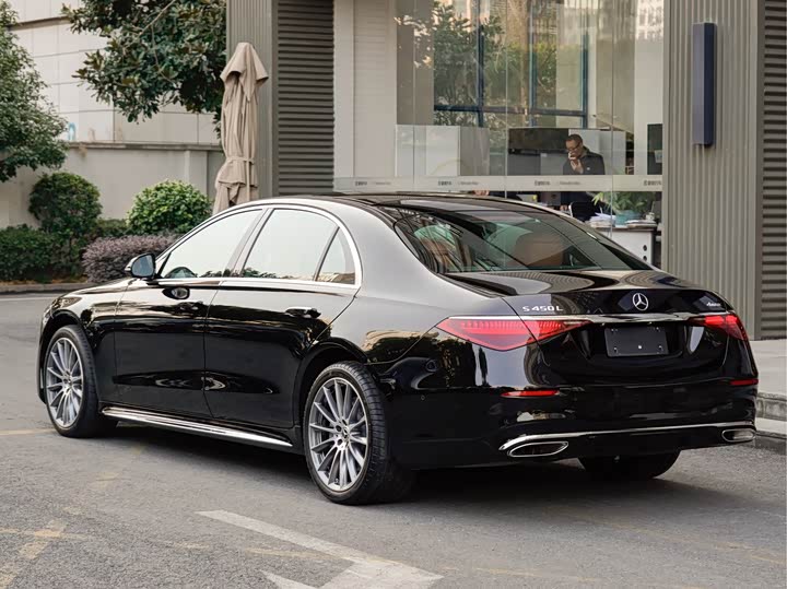 Фото 4 - Mercedes-Benz S-Class