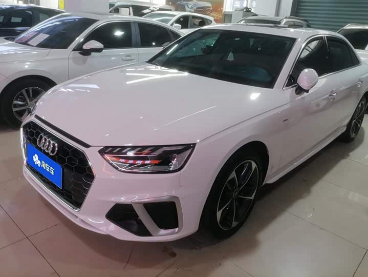 Фото 1 - Audi A4L