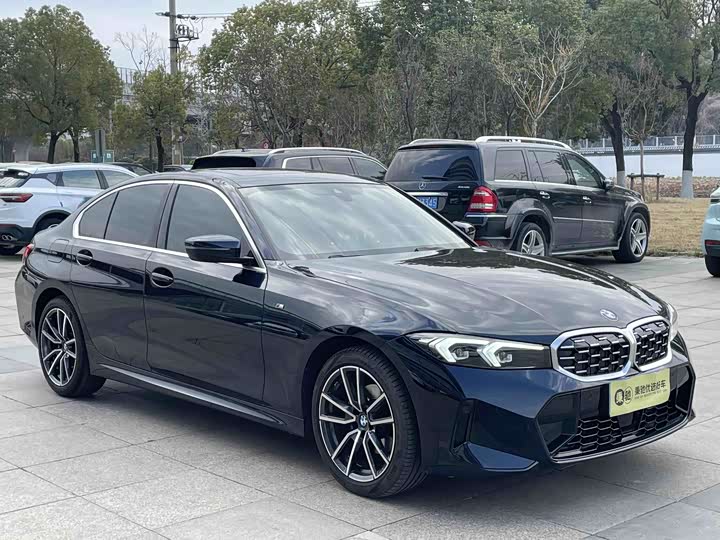 Фото 3 - BMW 3 Series