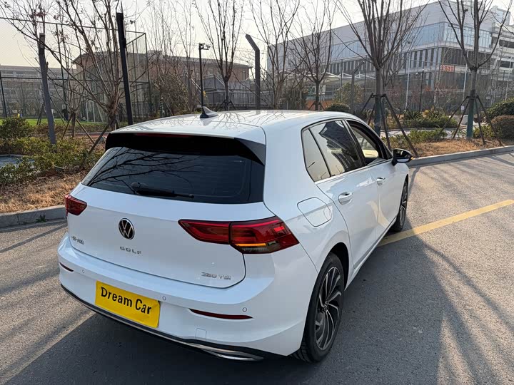 Фото 4 - Volkswagen Golf